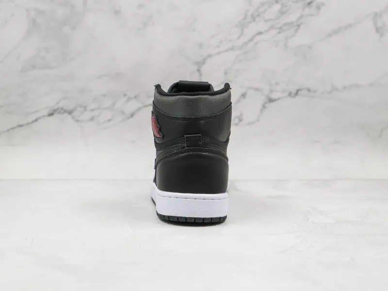 Nike Air Jordan 1 High “Black Satin” Modelo 217H